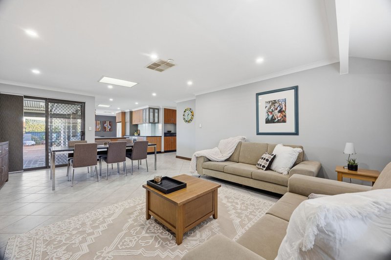 Photo - 27 Petterson Avenue, Kardinya WA 6163 - Image 14