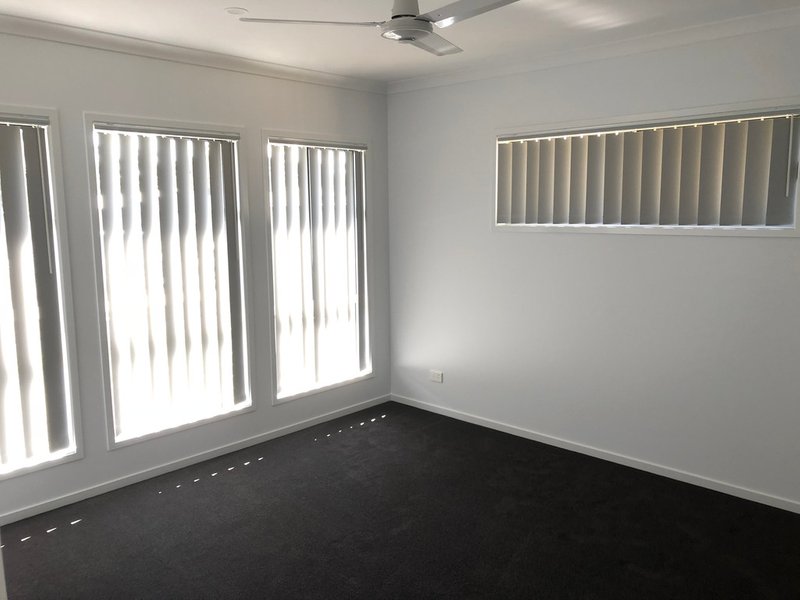 Photo - 27 Pine Street, Cooroy QLD 4563 - Image 4