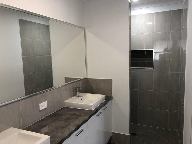 Photo - 27 Pine Street, Cooroy QLD 4563 - Image 5