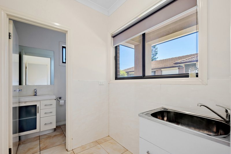 Photo - 2/7 Pinetree Crescent, Lalor VIC 3075 - Image 8