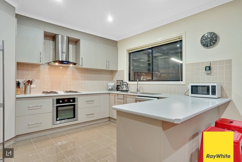 Photo - 27 Poplar Blvd , Tarneit VIC 3029 - Image 9