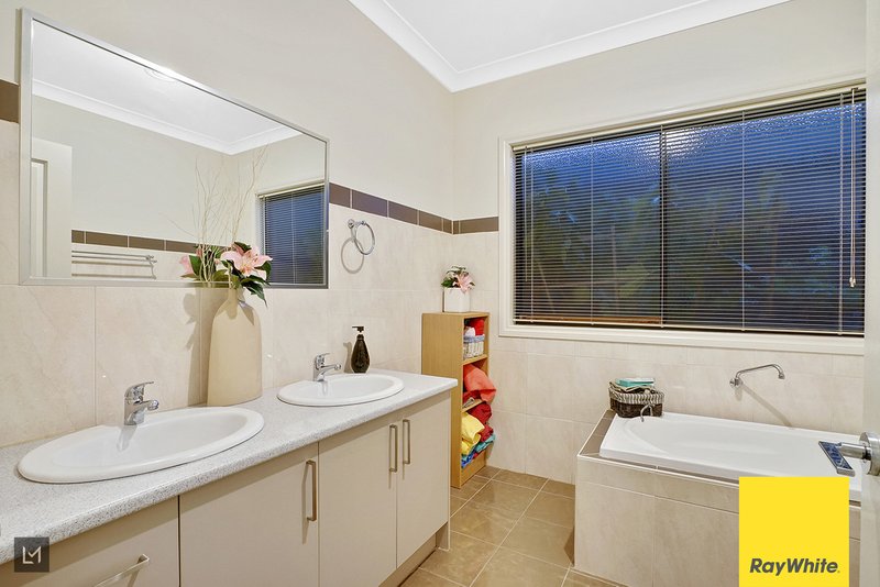 Photo - 27 Poplar Blvd , Tarneit VIC 3029 - Image 16