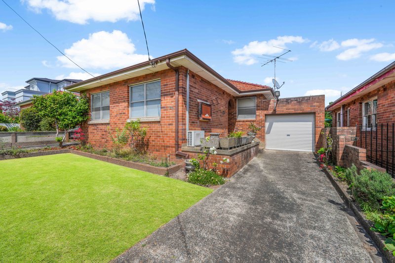 27 Princess Avenue, Rodd Point NSW 2046