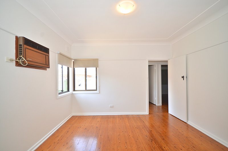 Photo - 27 Pritchard Street, Wentworthville NSW 2145 - Image 2