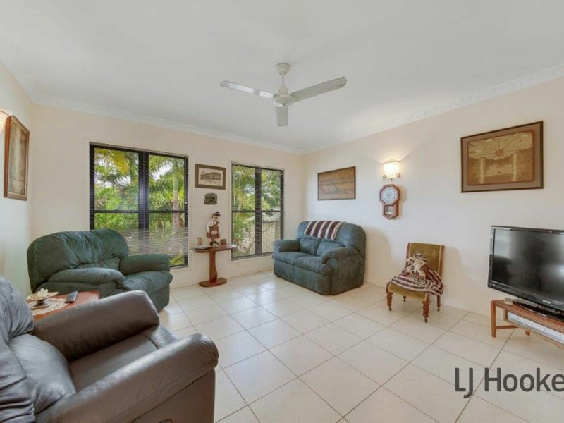 Photo - 27 Pryde Street, Tannum Sands QLD 4680 - Image 4