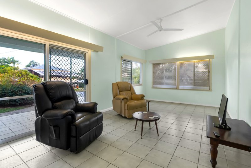 Photo - 27 Pyne Street, Edge Hill QLD 4870 - Image 5