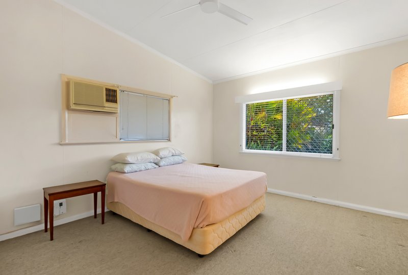Photo - 27 Pyne Street, Edge Hill QLD 4870 - Image 11
