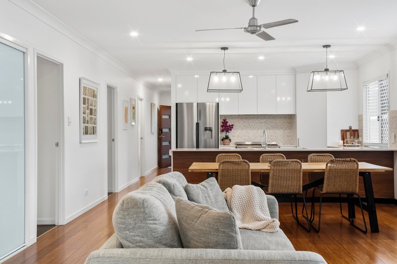 Photo - 27 Queen Street, Blackstone QLD 4304 - Image 7