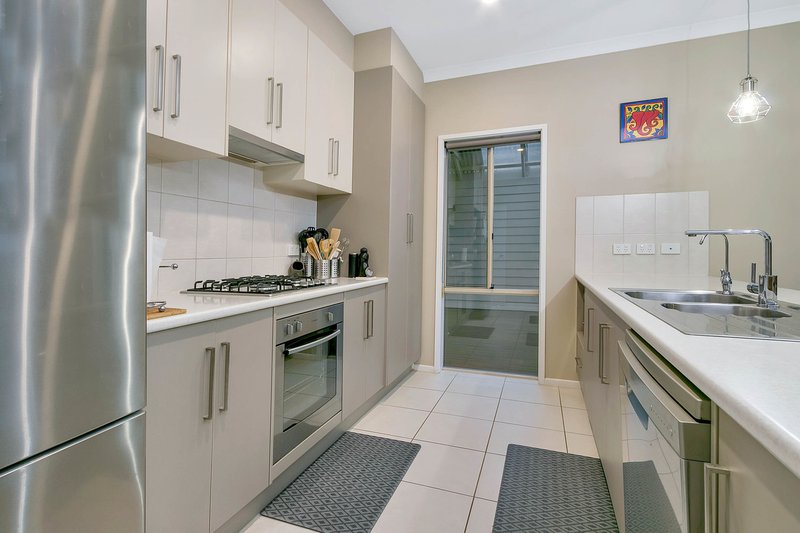 Photo - 27 Queensberry Way, Blakeview SA 5114 - Image 11