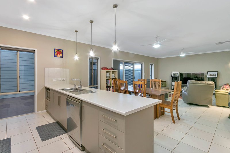 Photo - 27 Queensberry Way, Blakeview SA 5114 - Image 12