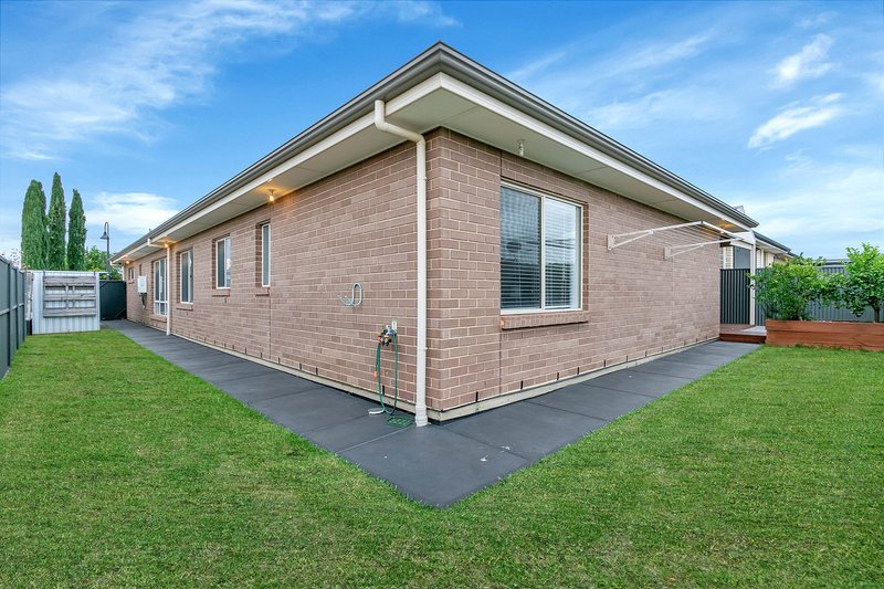 Photo - 27 Queensberry Way, Blakeview SA 5114 - Image 16