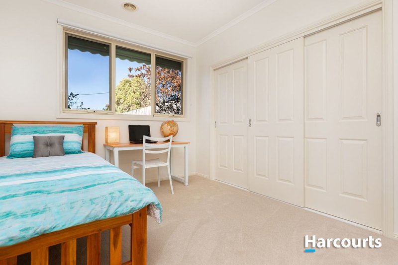 Photo - 2/7 Railway Avenue, Beaconsfield VIC 3807 - Image 7