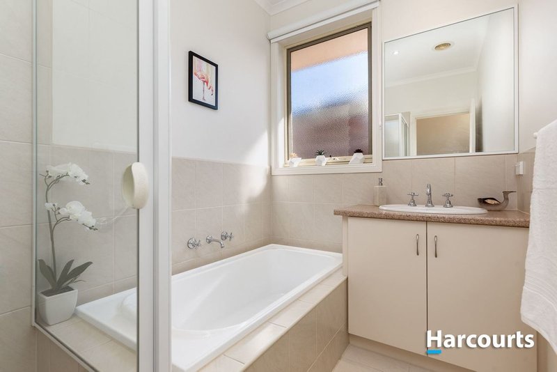 Photo - 2/7 Railway Avenue, Beaconsfield VIC 3807 - Image 9