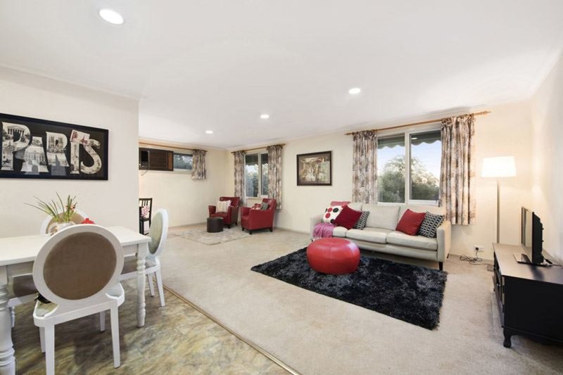 Photo - 27 Ralton Avenue, Glen Waverley VIC 3150 - Image 3