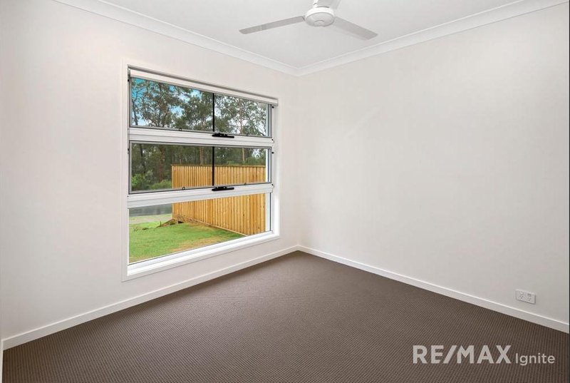 Photo - 27 Randazzo Cres , Augustine Heights QLD 4300 - Image 3