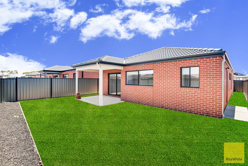 Photo - 27 Rapa Drive, Tarneit VIC 3029 - Image 15