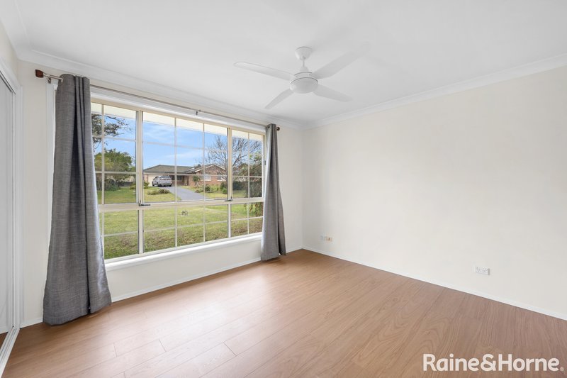 Photo - 27 Rayleigh Drive, Worrigee NSW 2540 - Image 6