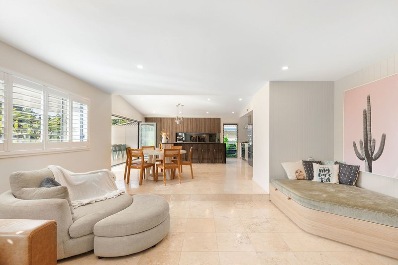 Photo - 27 Raymond Terrace, Terrigal NSW 2260 - Image 5