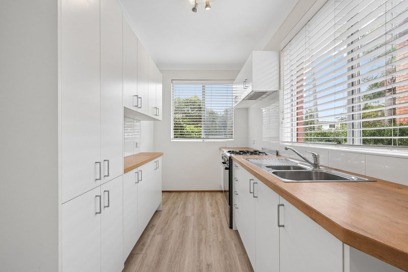 Photo - 2/7 Richmond Avenue, Dee Why NSW 2099 - Image 2