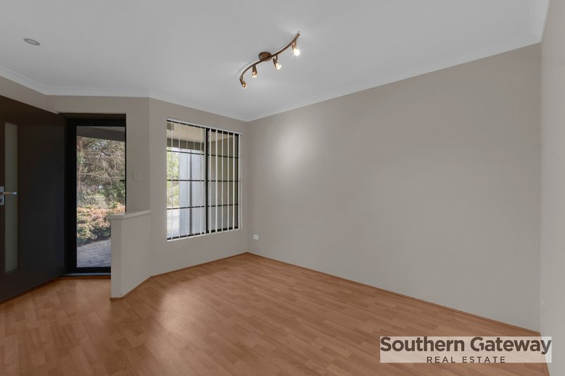 Photo - 27 Ringwood Loop, Wellard WA 6170 - Image 2