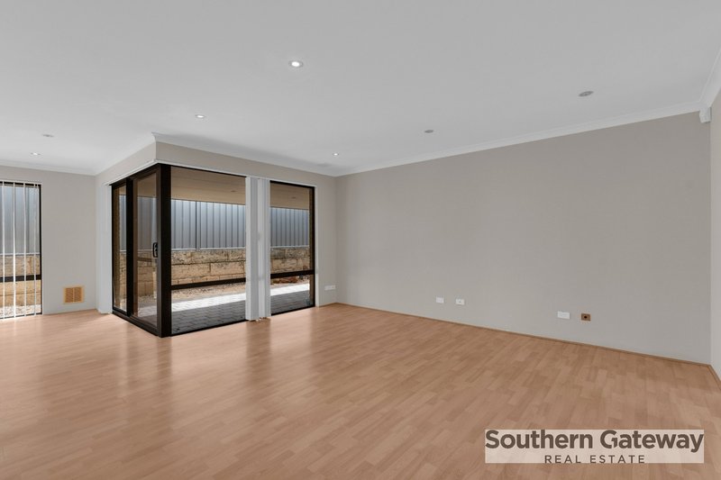 Photo - 27 Ringwood Loop, Wellard WA 6170 - Image 3