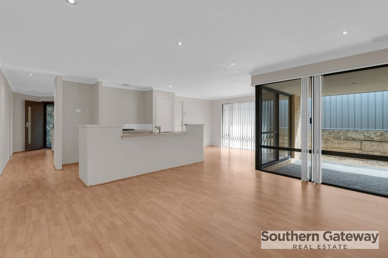 Photo - 27 Ringwood Loop, Wellard WA 6170 - Image 4