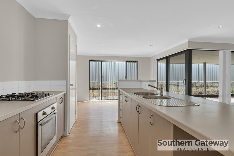 Photo - 27 Ringwood Loop, Wellard WA 6170 - Image 8