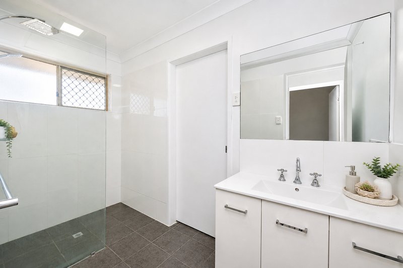 Photo - 27 Riovista Way, Kirwan QLD 4817 - Image 6