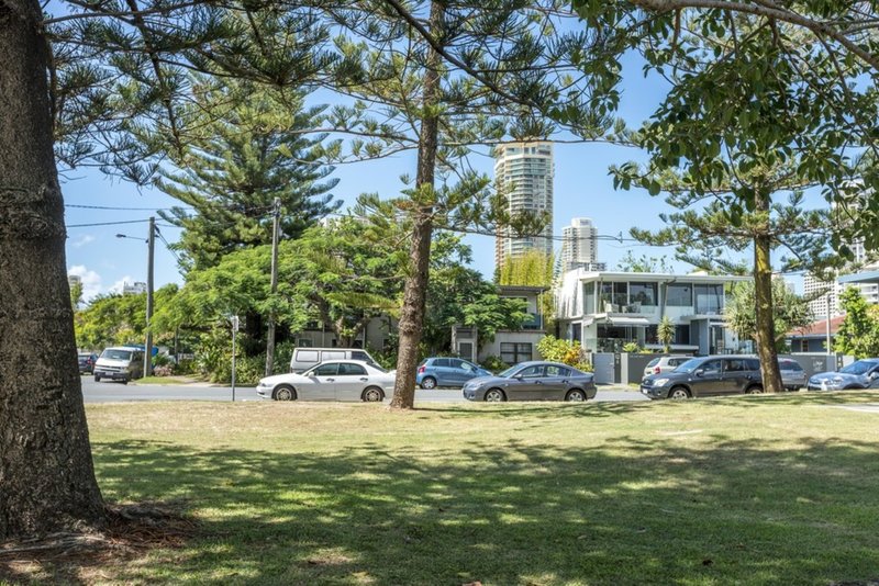 Photo - 27 River Drive, Surfers Paradise QLD 4217 - Image 6