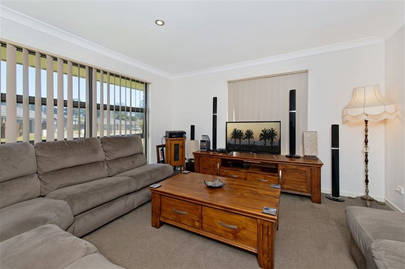 Photo - 27 Rivergum Drive, Port Macquarie NSW 2444 - Image 4