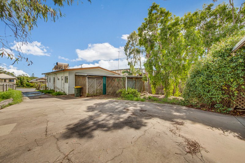 Photo - 27 Roberts Street, South Gladstone QLD 4680 - Image 14