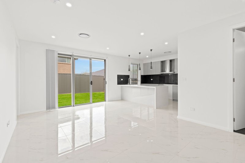 Photo - 27 Roman Street, Leppington NSW 2179 - Image 4