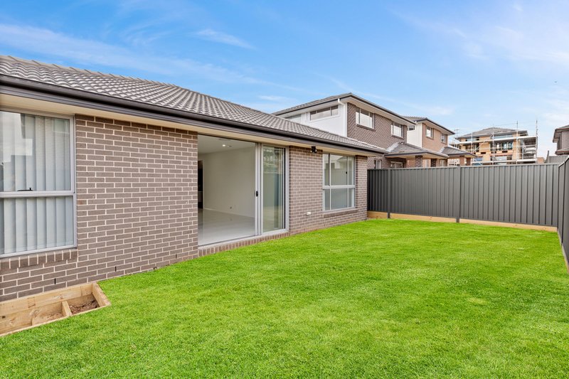 Photo - 27 Roman Street, Leppington NSW 2179 - Image 6