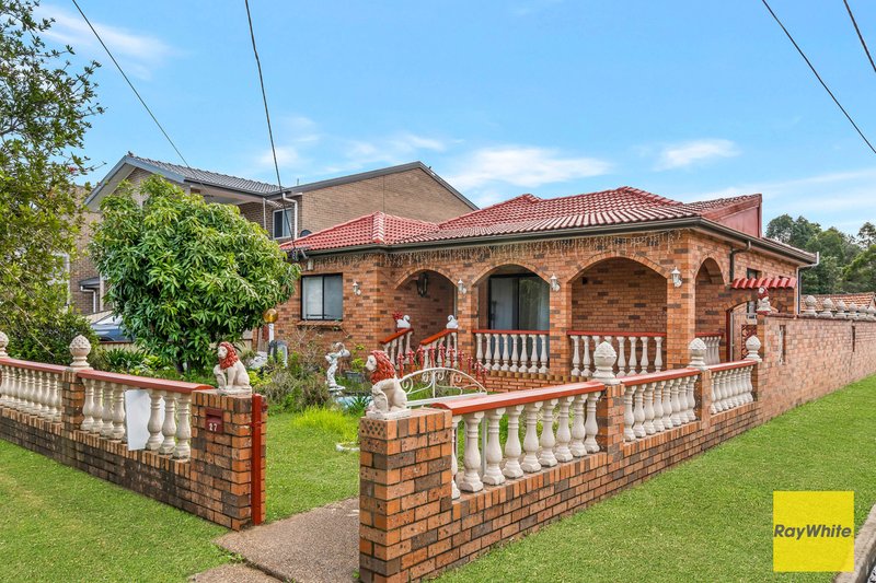 Photo - 27 Rosedale Street, Canley Heights NSW 2166 - Image 2