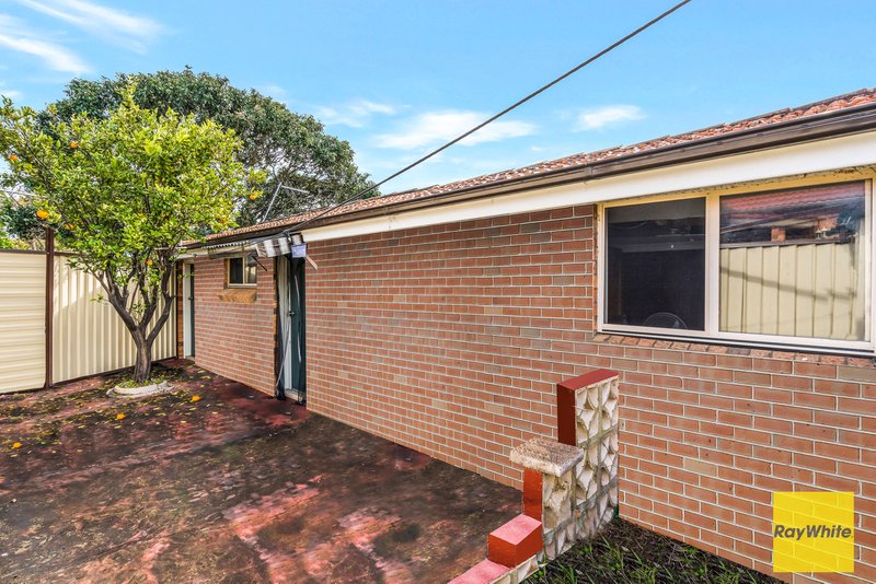 Photo - 27 Rosedale Street, Canley Heights NSW 2166 - Image 14