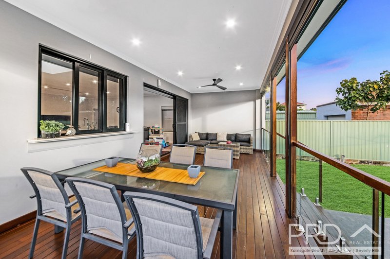 Photo - 27 Rosemeath Avenue, Kingsgrove NSW 2208 - Image 8