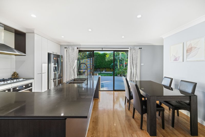 Photo - 27 Rosemount Drive, Catherine Field NSW 2557 - Image 11