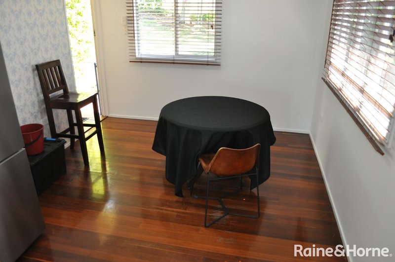 Photo - 27 Rossella Street, West Gladstone QLD 4680 - Image 8