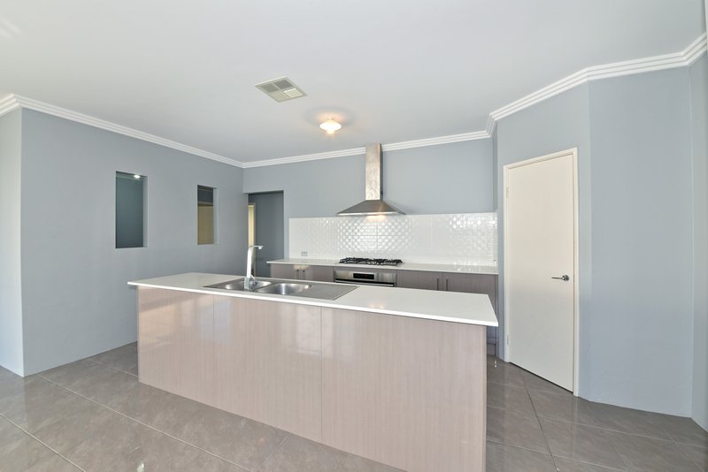 Photo - 27 Roundhouse Parade, Jindalee WA 6036 - Image 13