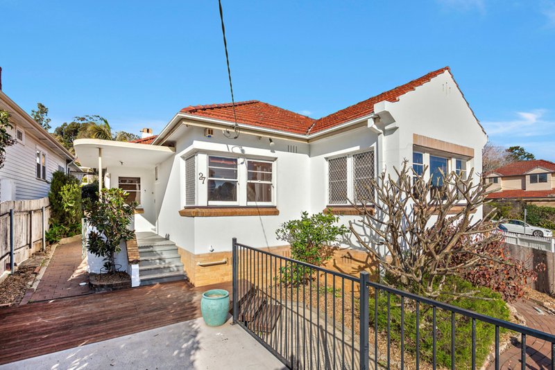 Photo - 27 Rowland Avenue, Wollongong NSW 2500 - Image 9