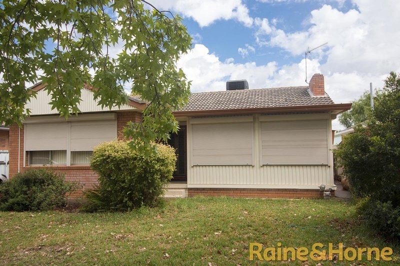 27 Roycox Crescent, Dubbo NSW 2830