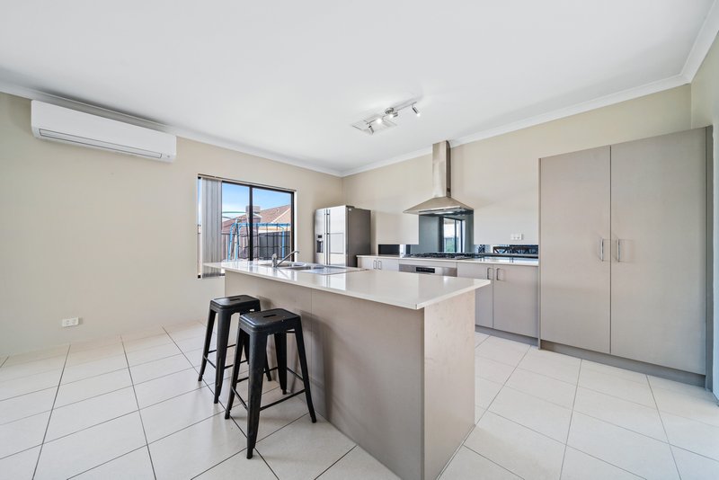 Photo - 27 Rushmore Loop, Baldivis WA 6171 - Image 3