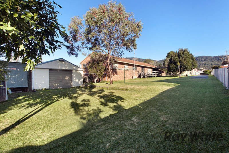 Photo - 27 Russell Street, Balgownie NSW 2519 - Image 3