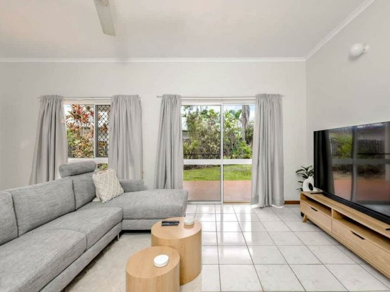 Photo - 27 Saddle Mountain Road, Smithfield QLD 4878 - Image 4