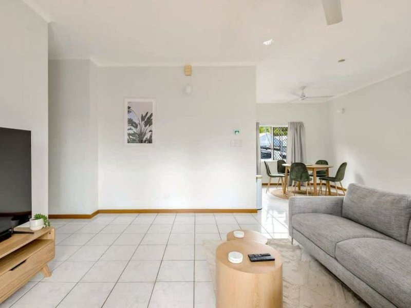 Photo - 27 Saddle Mountain Road, Smithfield QLD 4878 - Image 5