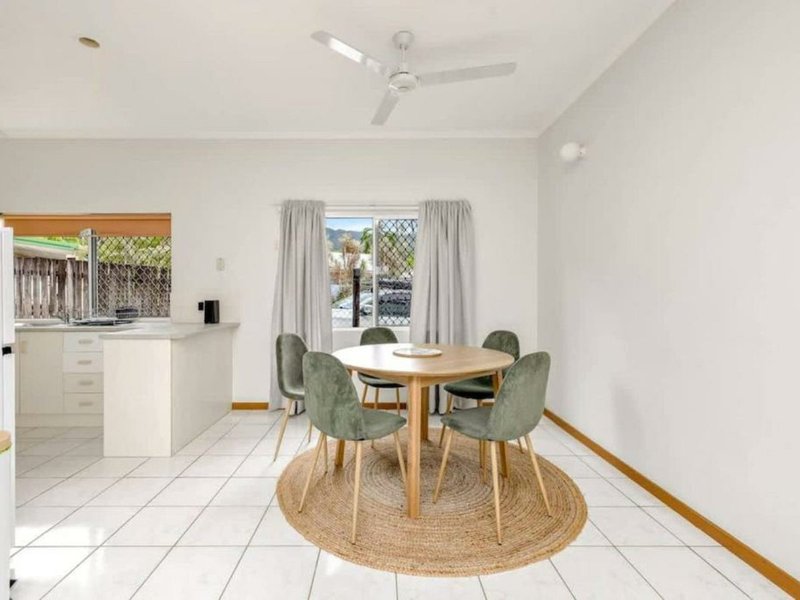 Photo - 27 Saddle Mountain Road, Smithfield QLD 4878 - Image 7
