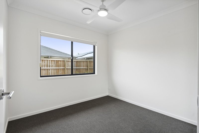 Photo - 27 Sage Street, Greenbank QLD 4124 - Image 9