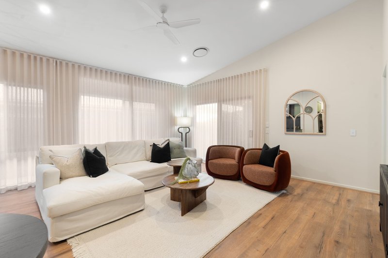 Photo - 27 Sahara Street, Greenbank QLD 4124 - Image 3