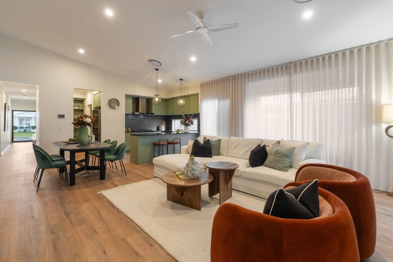 Photo - 27 Sahara Street, Greenbank QLD 4124 - Image 5