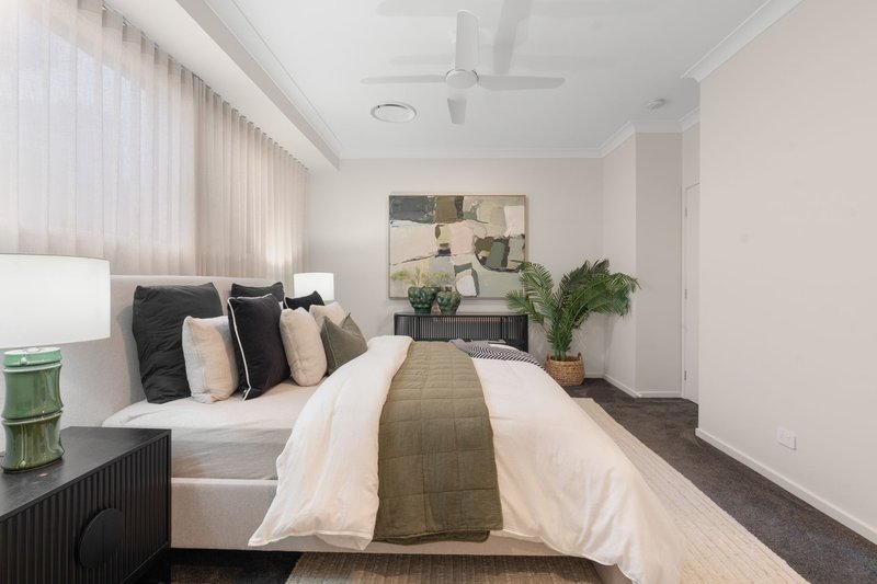 Photo - 27 Sahara Street, Greenbank QLD 4124 - Image 13